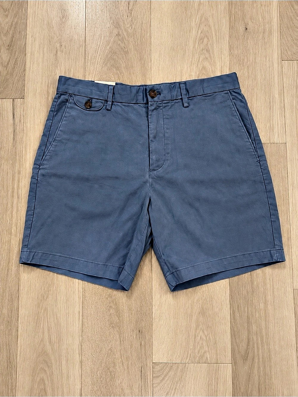Banana Republic Lived-In 7" Short 7" Flat Front Shorts Blue Waist 33 NWT